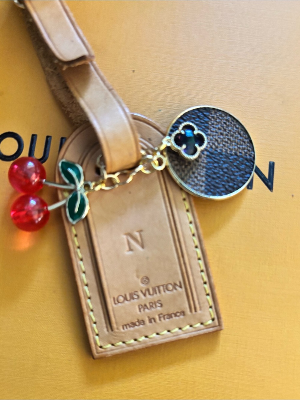 Authentic Louis Vuitton
Vachetta Bag Charm, Cherries, Rhinestone Clover 7.5 in. - Picture 3 of 7